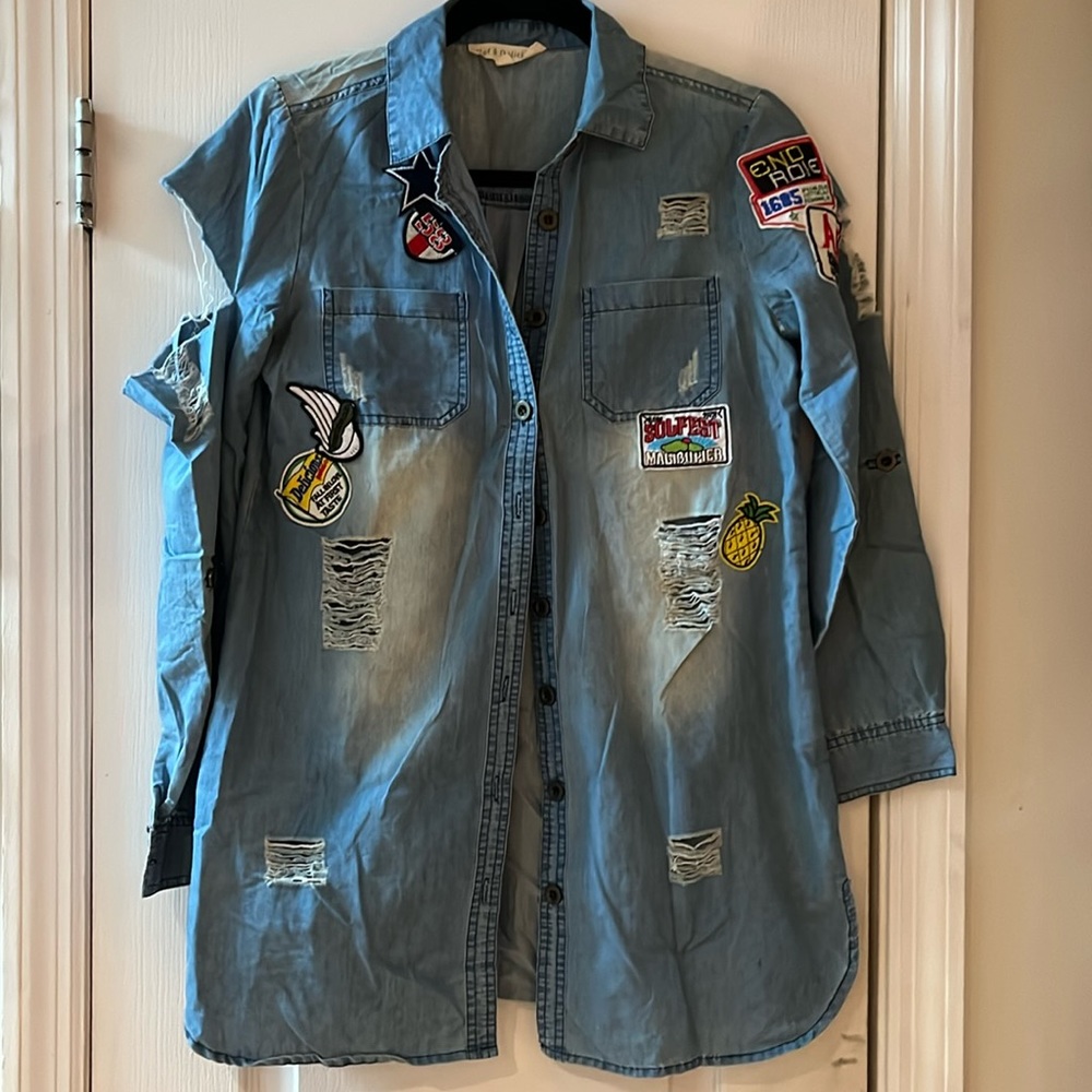 Distressed Denim shirt with multiple appliqué and slits